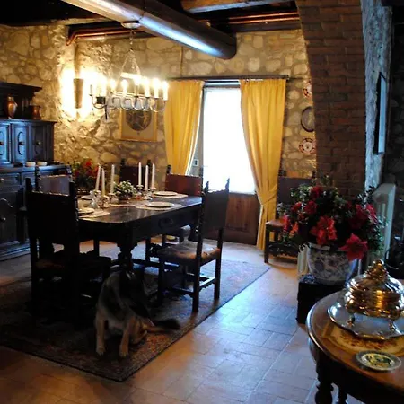 Sleeps 21 Pool Wifi * Allerona