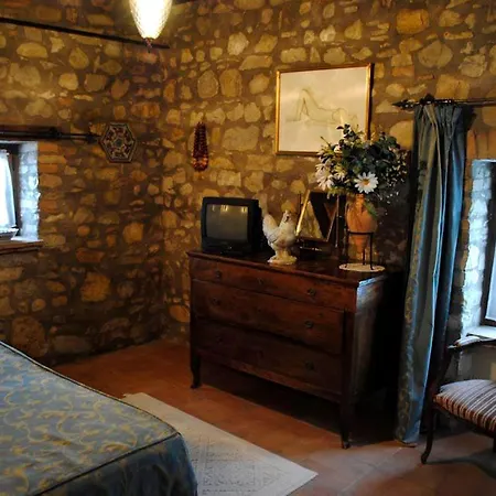 Sleeps 21 Pool Wifi Allerona