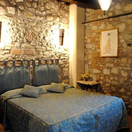 Sleeps 21 Pool Wifi Allerona