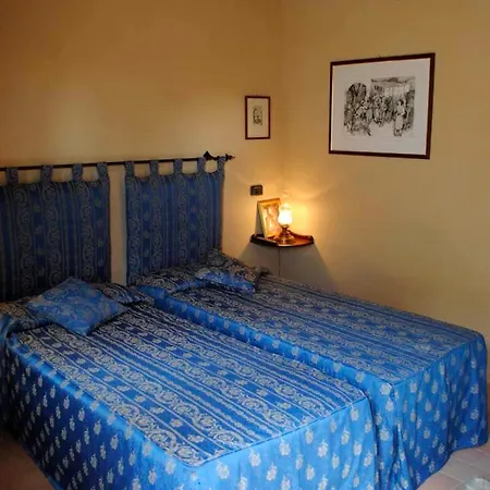 Sleeps 21 Pool Wifi * Allerona